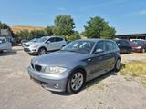 BMW 120 Baureihe 1 Lim. 120i - BMW 120 aus 2004: 120i
