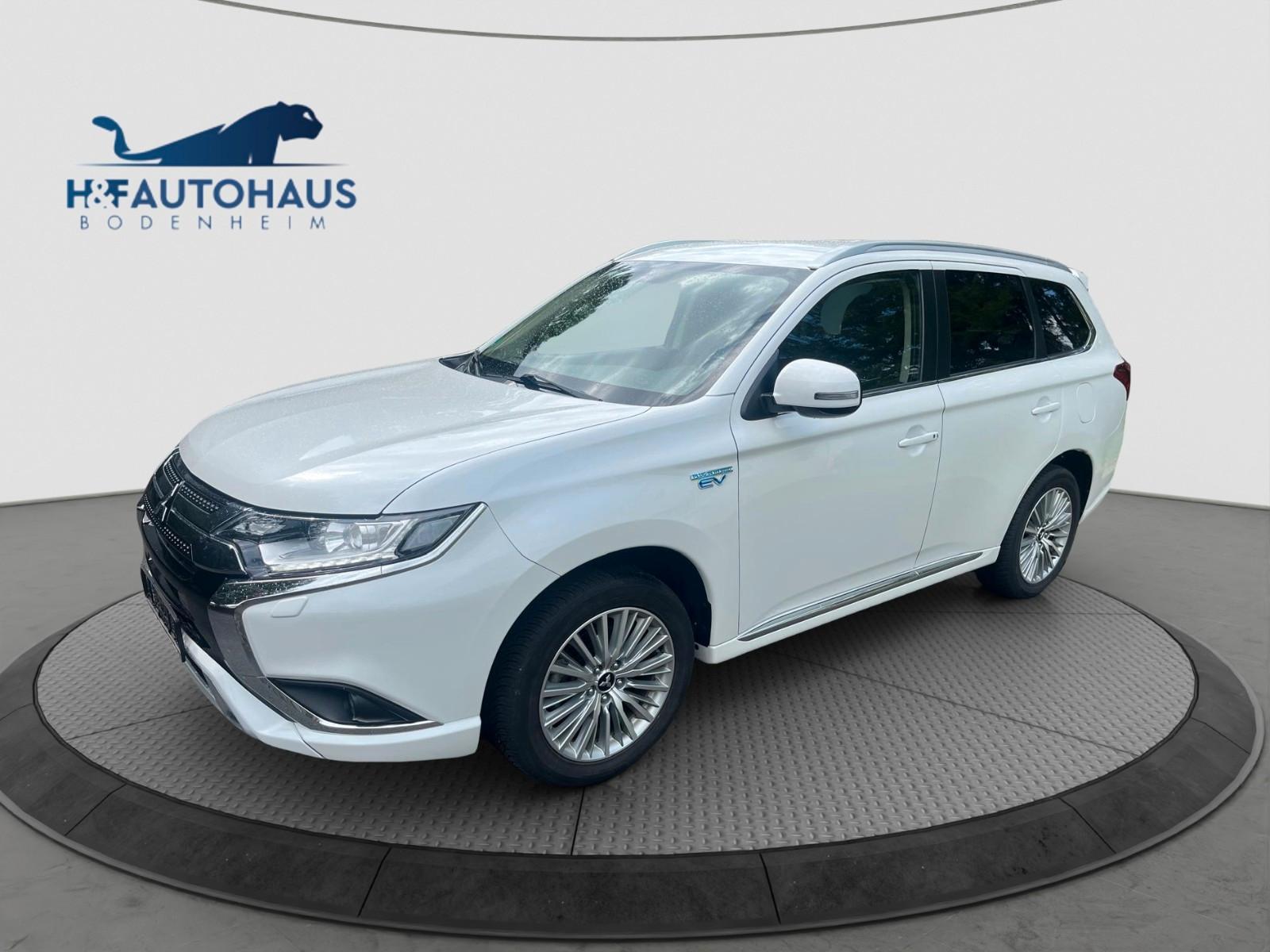 Mitsubishi Outlander PHEV Basis Spirit 4WD*1.HAND*NAVI*