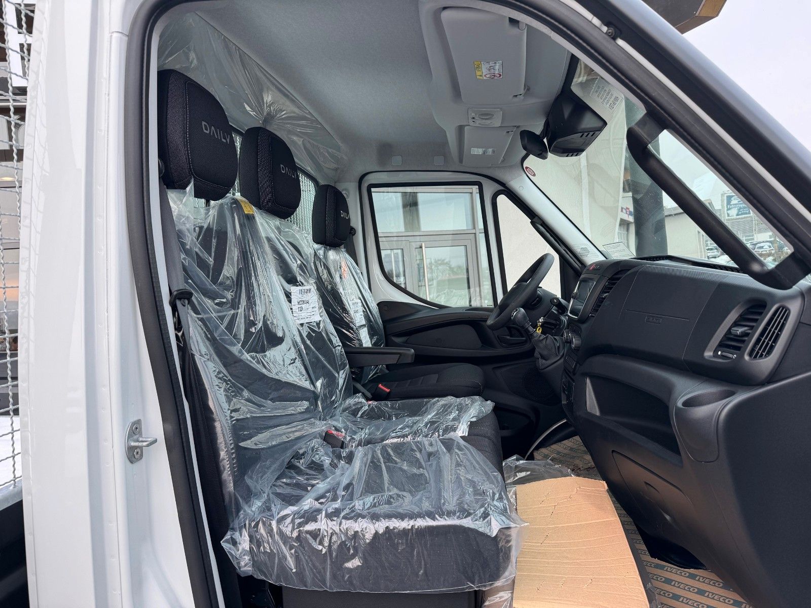 Fahrzeugabbildung Iveco Daily 70C18 H 3.0L *R3.450mm*AHK*Kamera*Sperre*