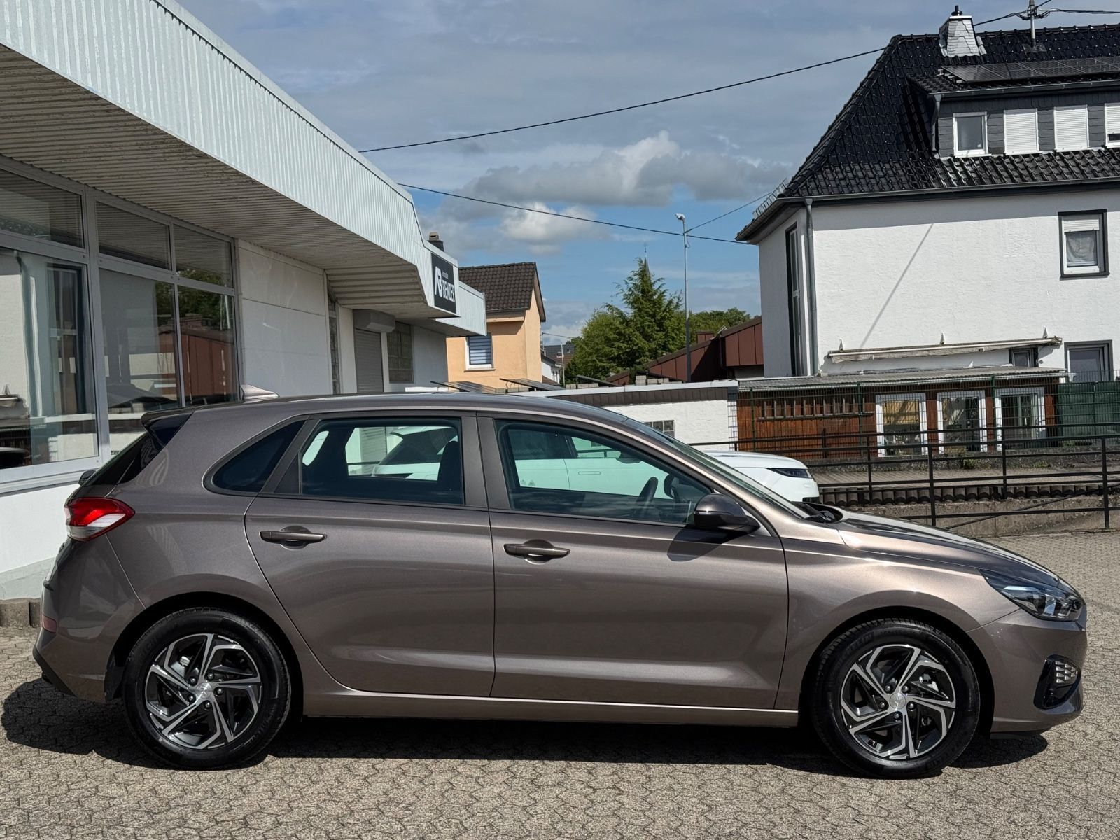 Fahrzeugabbildung Hyundai i30 Select Mild-Hybrid/PDC/DAB/SHZ/KLIMA/TEMPOMA