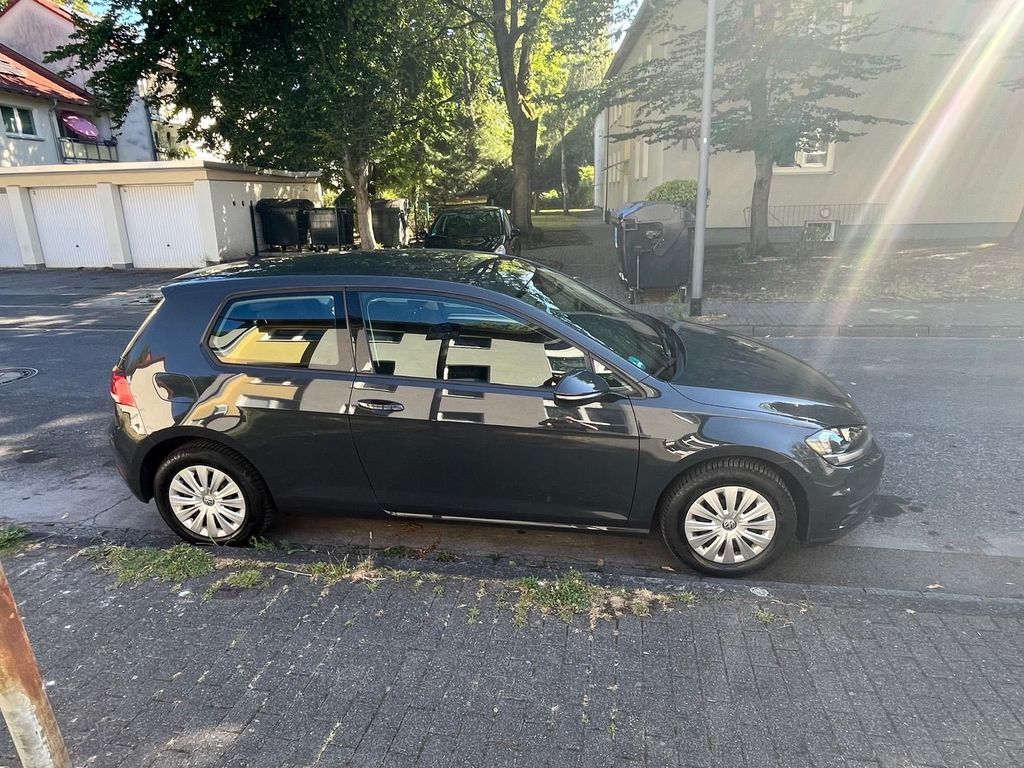 Image of Volkswagen Golf