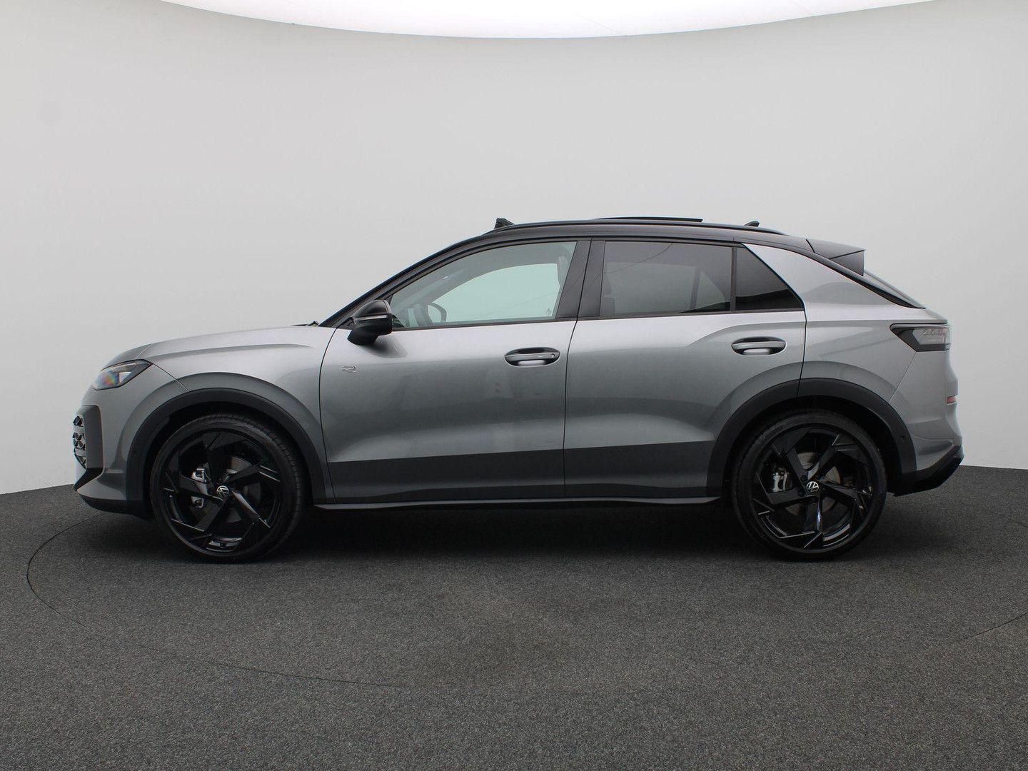 Volkswagen T-Roc 1.5 eTsi R-Line 150PS DSG Panodach, AHK, 2 imagem 2