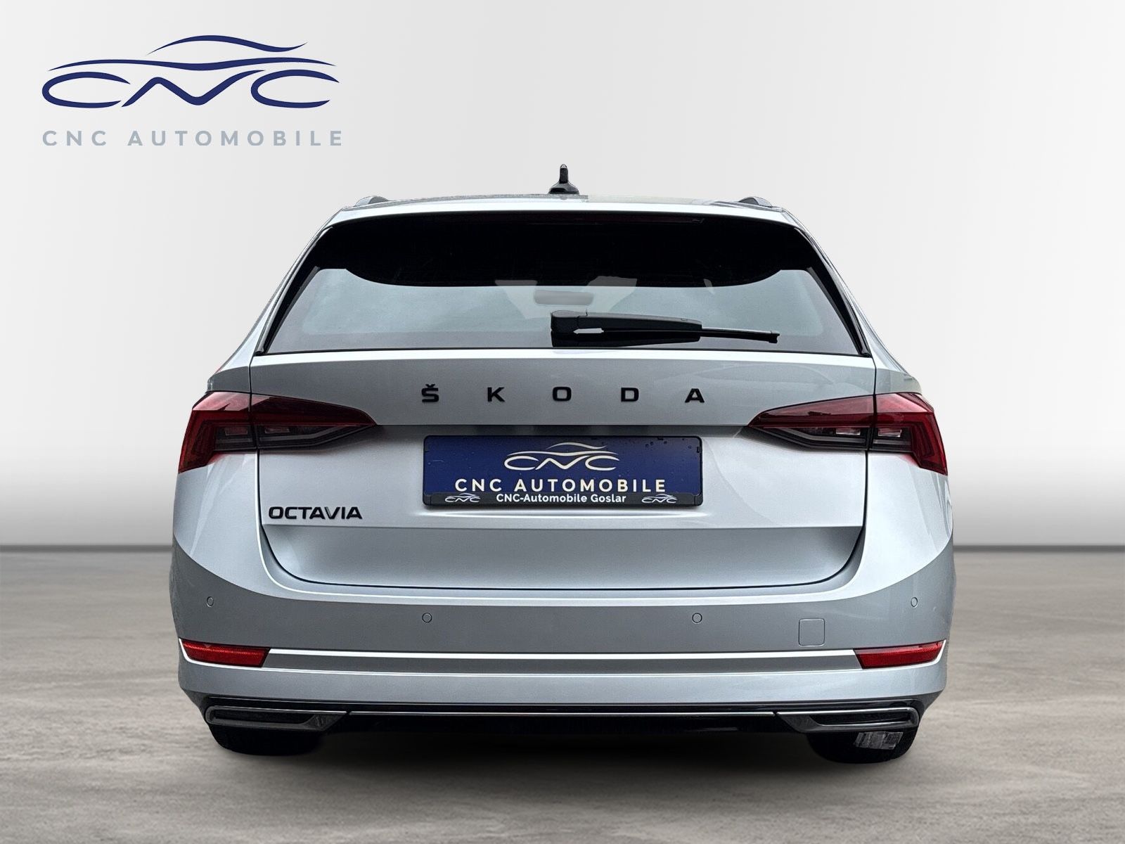 Skoda Octavia Combi DSG Sportline HUD ACC Keyless foto 6