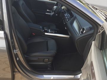 Mercedes E 200 - 9