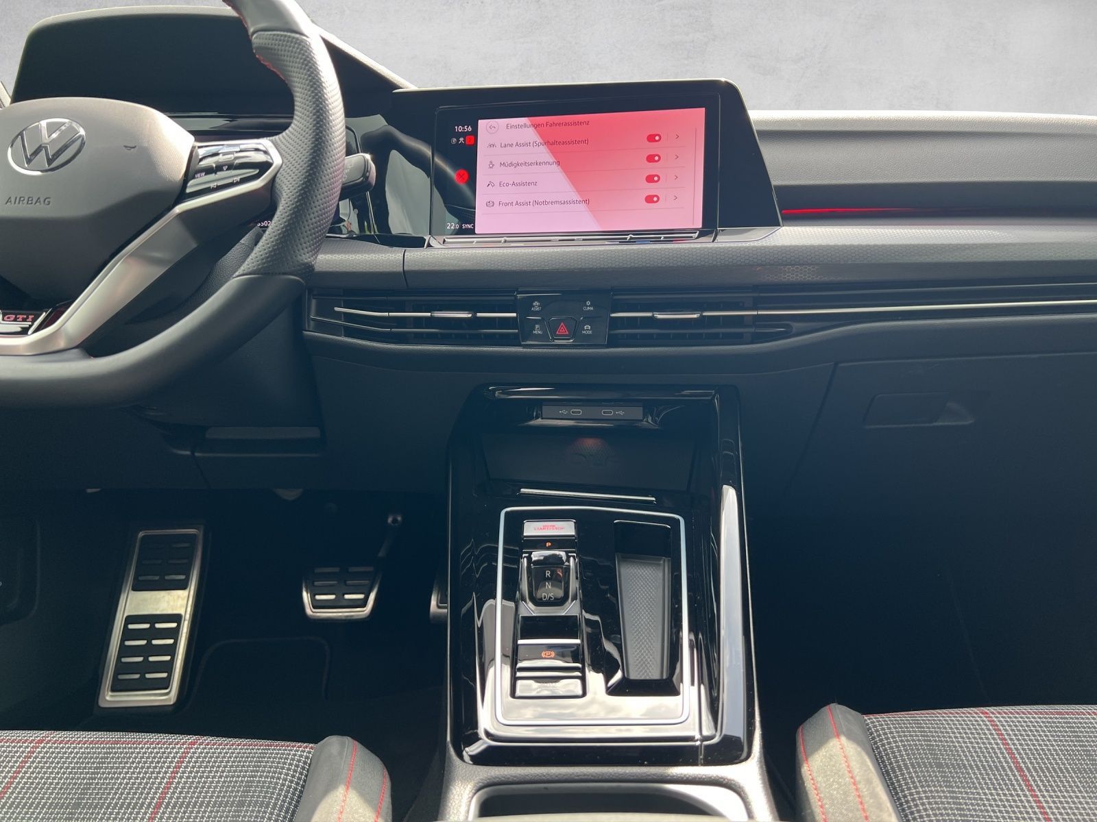 Golf VIII GTI 2.0 TSI DSG LED*App-Connect