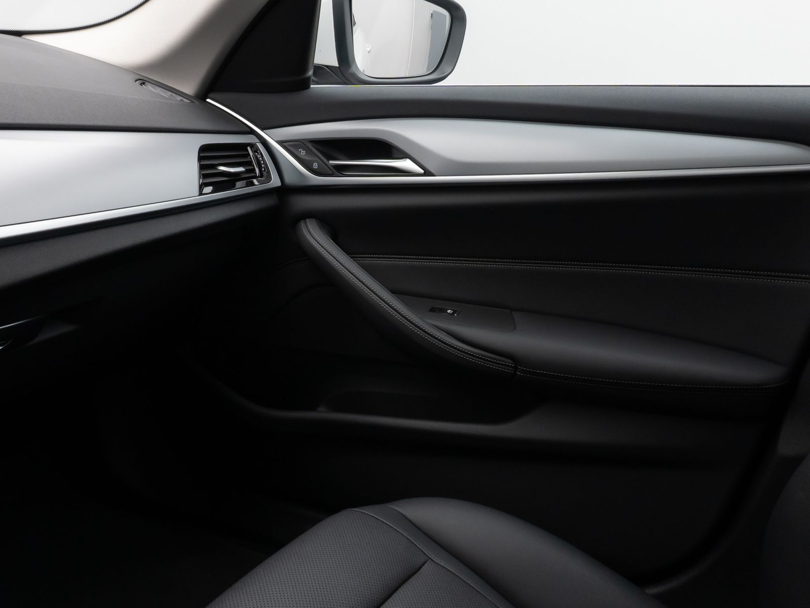 Fahrzeugabbildung BMW 520d Kamera DAB Leder 4xKlima AHK Alarm Sport
