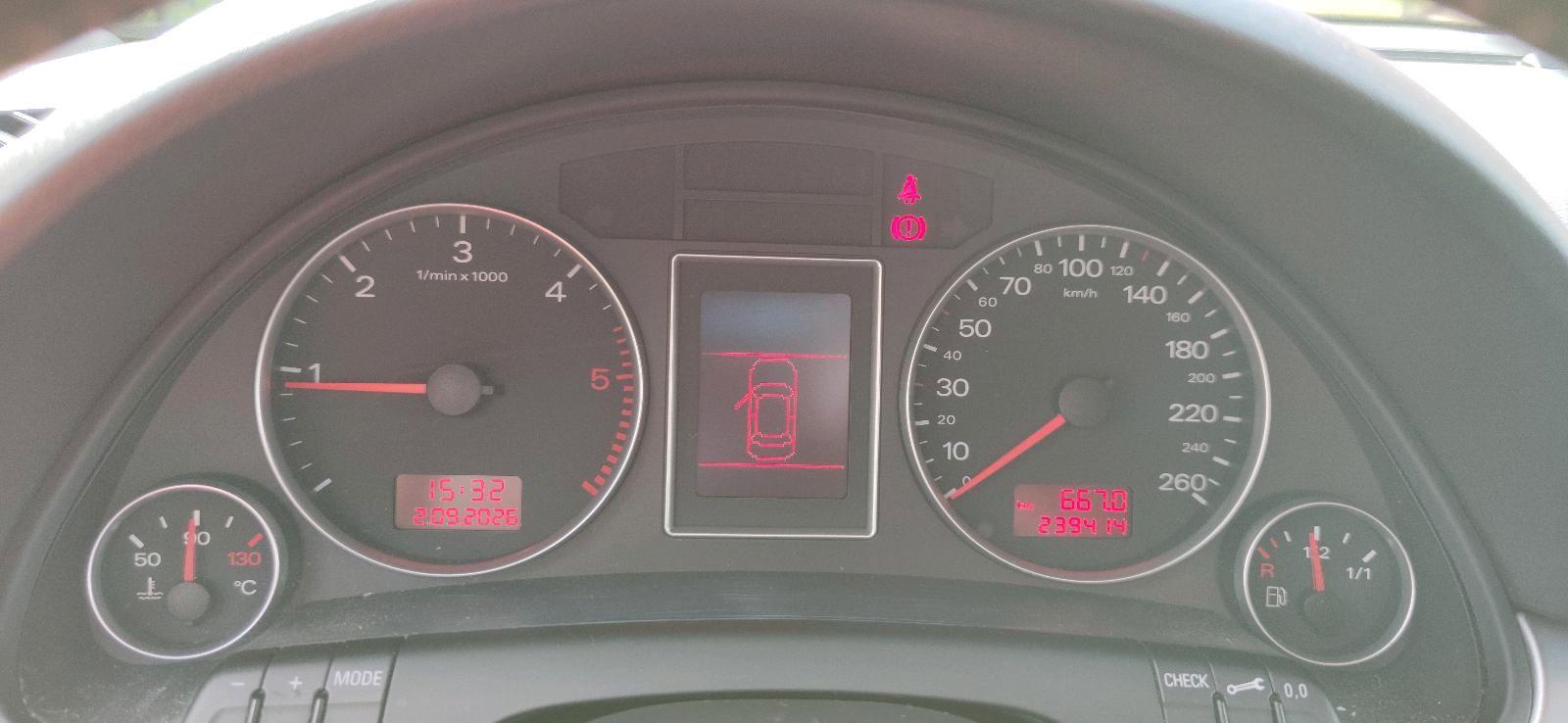Audi A4 2006 — photo 11