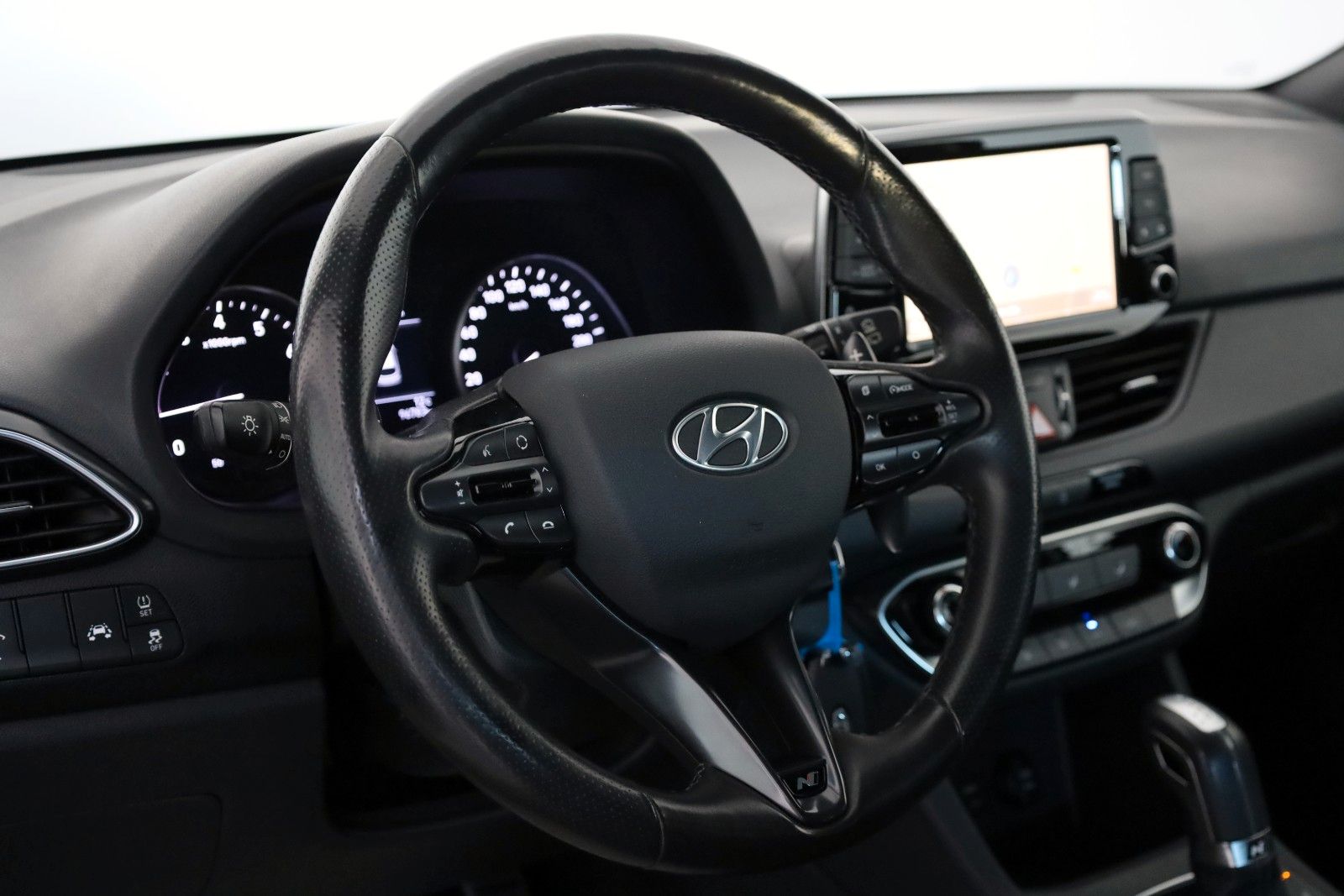 Fahrzeugabbildung Hyundai i30 N Line T.Leder,Navi,LED,Panorama,Apple CarP.