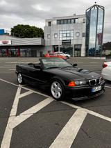 BMW 318i Cabrio Schalter  - BMW 318 aus 1995: 318i