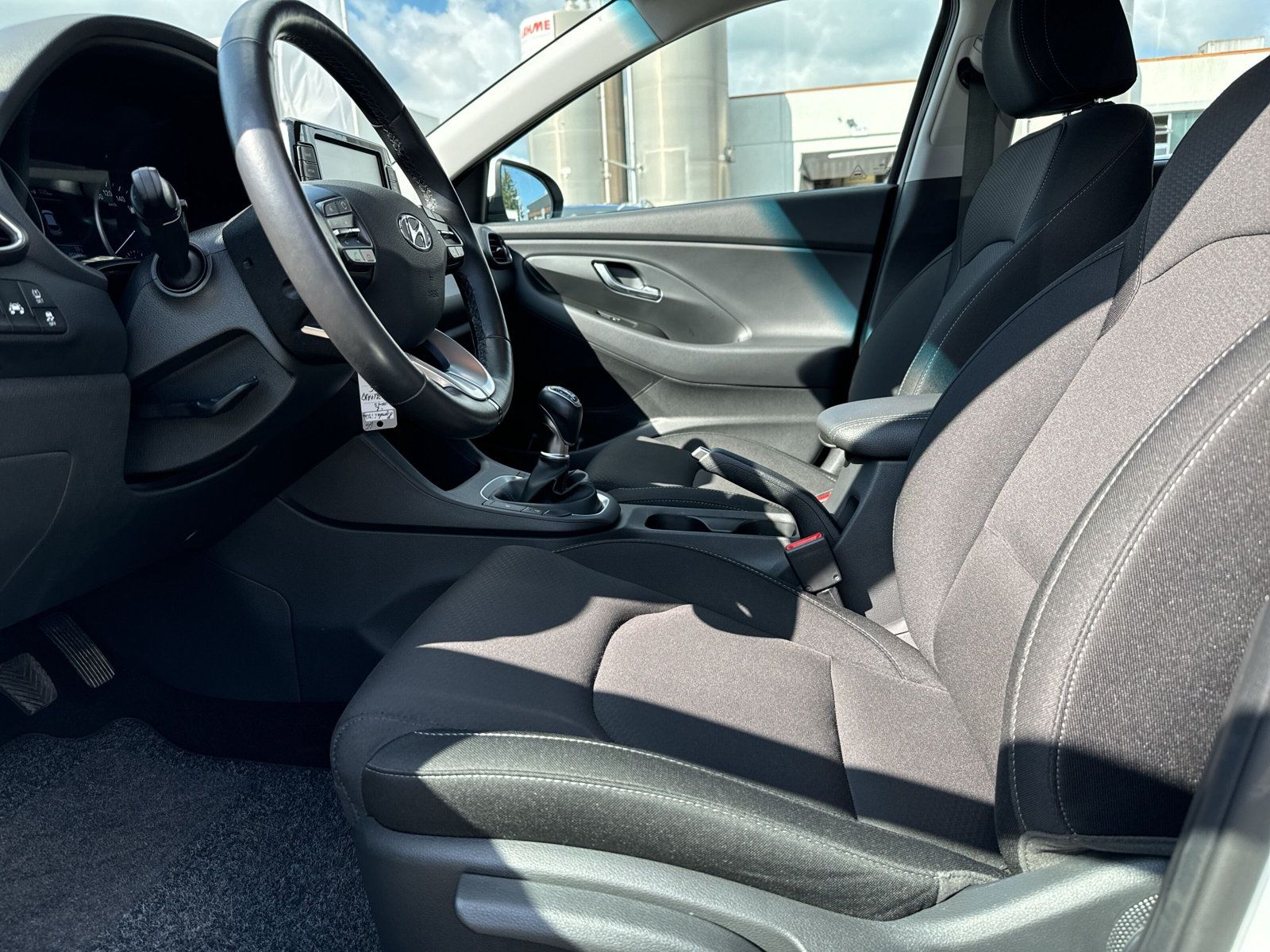 Fahrzeugabbildung Hyundai I30 CW 1.4 Trend NAVI SHZ LENKRHZG KAMERA