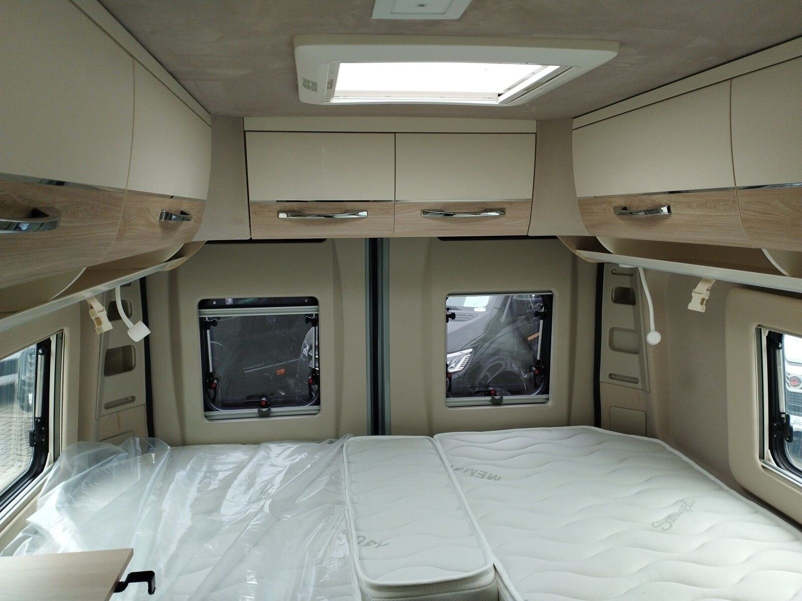 Fahrzeugabbildung Eura Mobil Van V 635 EB Automatik, Markise, Mondial Plus