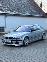 BMW 330i Edition Sport Edition Sport - BMW 330 mit Halbautomatikschaltung