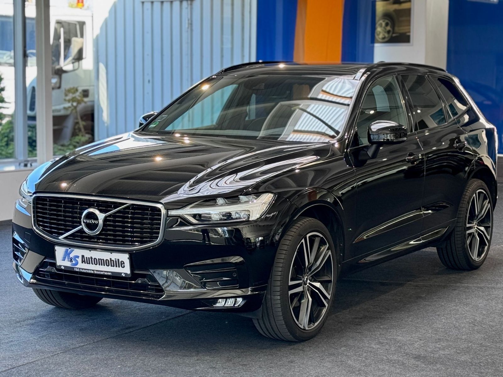 Volvo XC 60 R Design D4*LED*LEDER*H&K*MEMORY*KAM*PANO* imagem 3