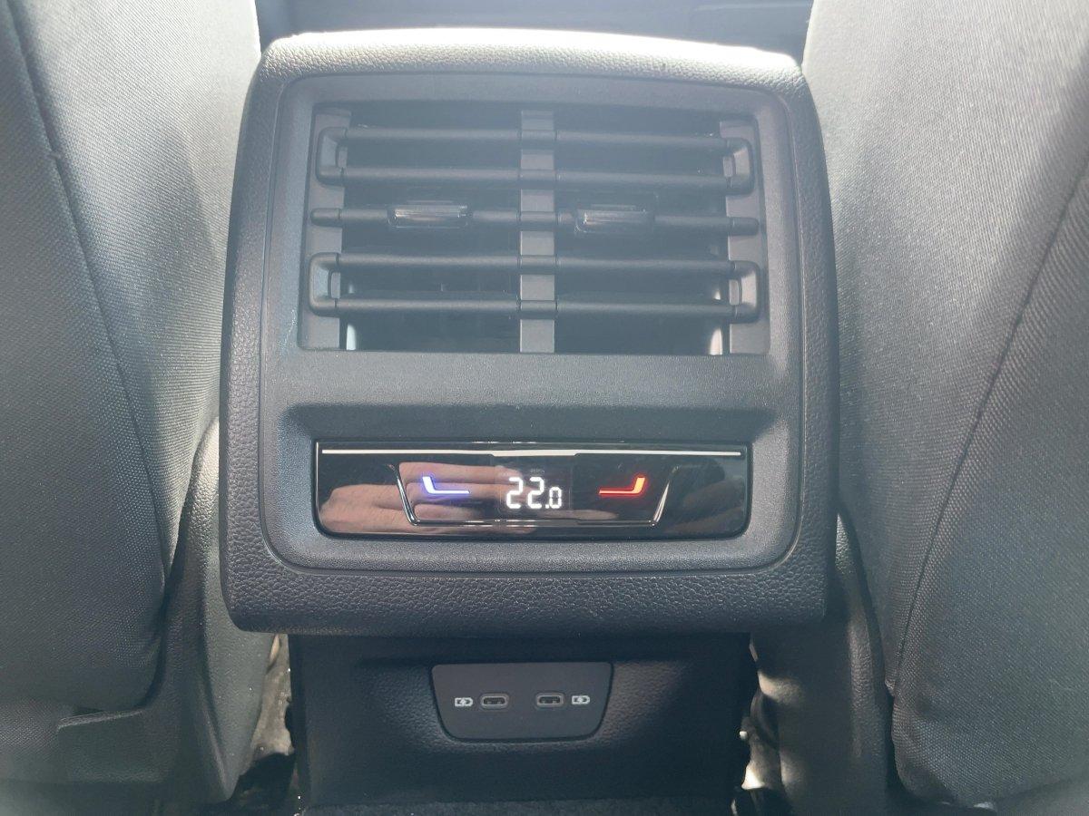 Volkswagen Golf Style 2.0 TSI DSG NAVI+KAM+LED+APP+VIRT+ACC, миниатюра 18