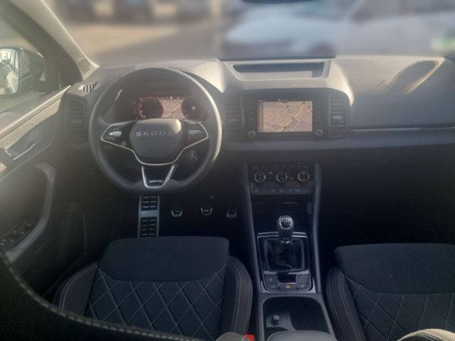 Fahrzeugabbildung SKODA Karoq 1.5 TSI Sportline NAVI AHK MATRIX-LED