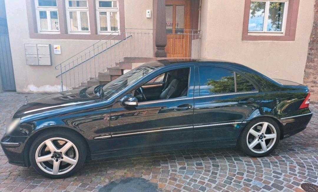 Mercedes-Benz C 180