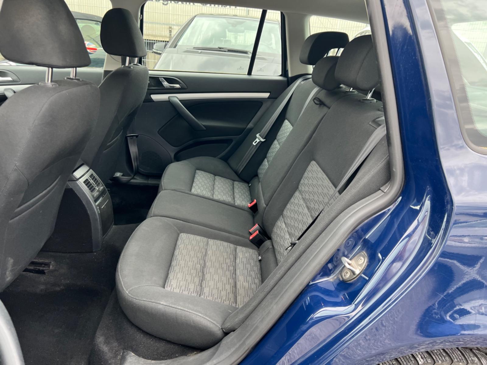 Skoda Octavia 2011 — photo 8