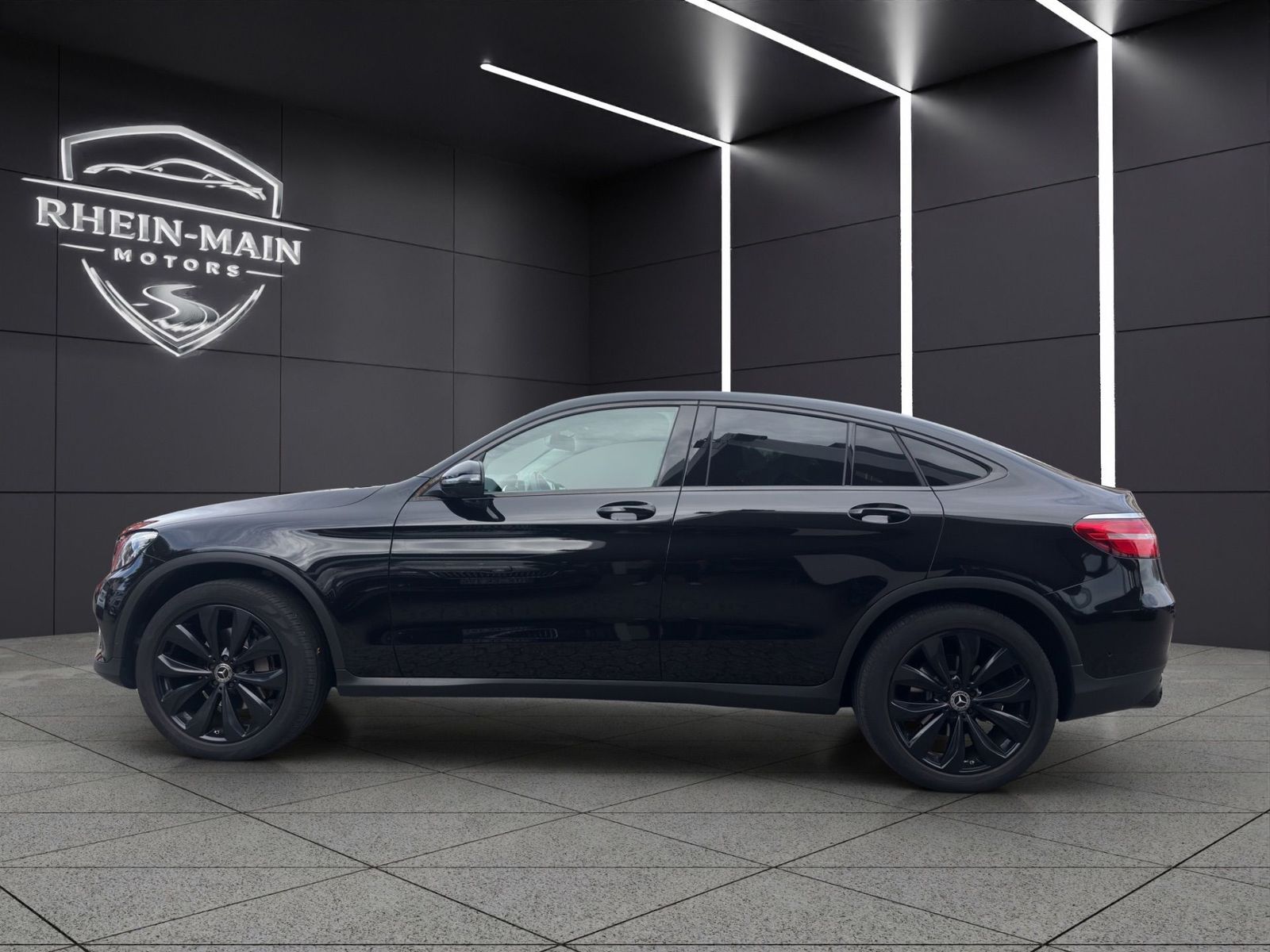 Mercedes-Benz GLC 300 4Matic AMG-Line 12 Monate foto 3