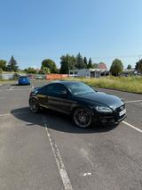 Audi  TT 8j 2.0 t 211 PS - Audi TT: 211