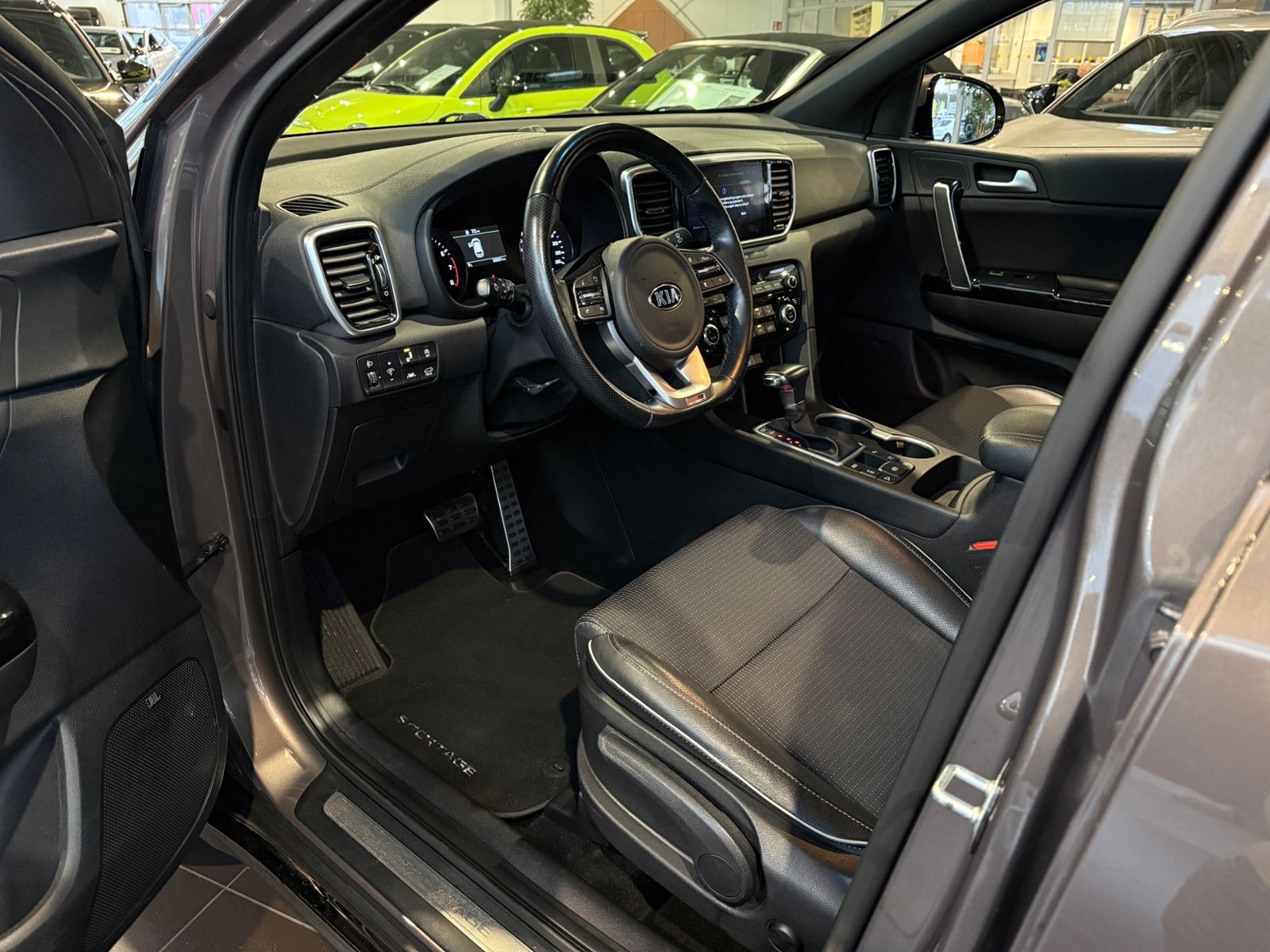 Fahrzeugabbildung Kia Sportage GT-Line 4WD AHK JBL ALU