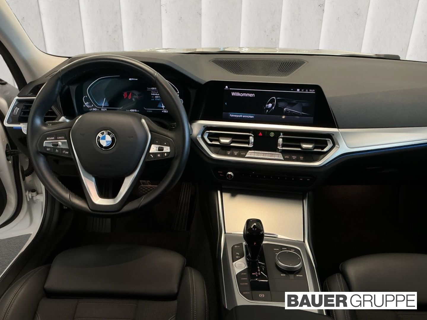 BMW 320 e Sport Line Touring AHK LED Komfortzugang P foto 15