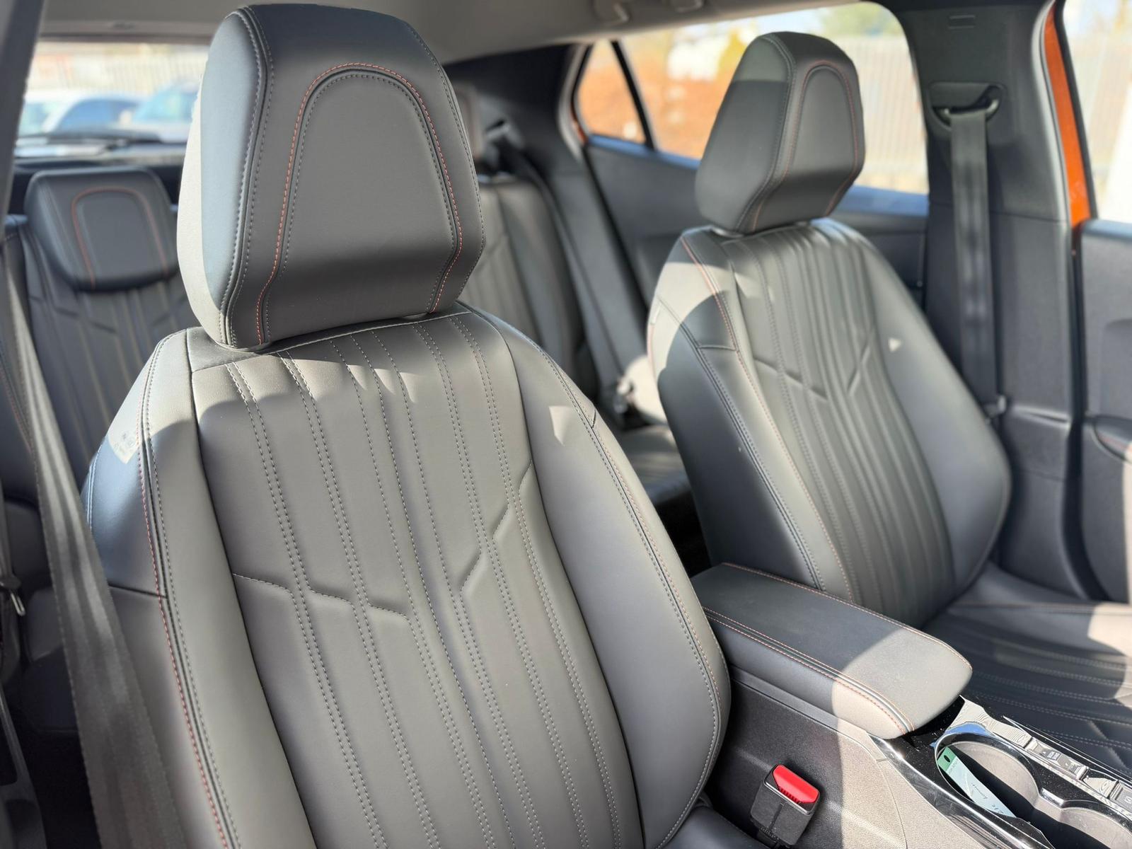 Peugeot 2008 HYBRID136 e-DSC6 Allure GT Pano*Leder*360