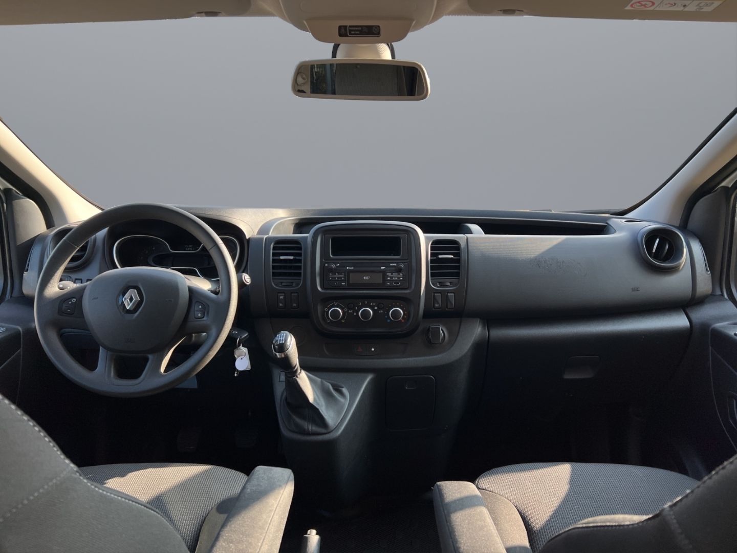 Fahrzeugabbildung Renault Trafic Combi L2H1 3,0t Life 2.0 dCi 120 ENERGY E