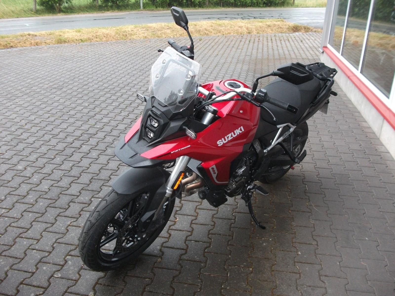 Suzuki V-Strom 800