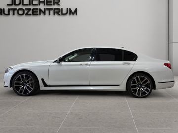 BMW 750 - 5
