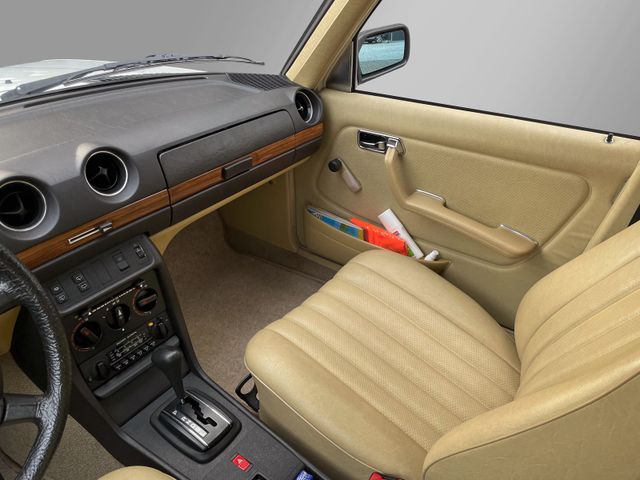 Mercedes-Benz W123 200 T*1.Hand*1.Lack*Kein Rost*Original*