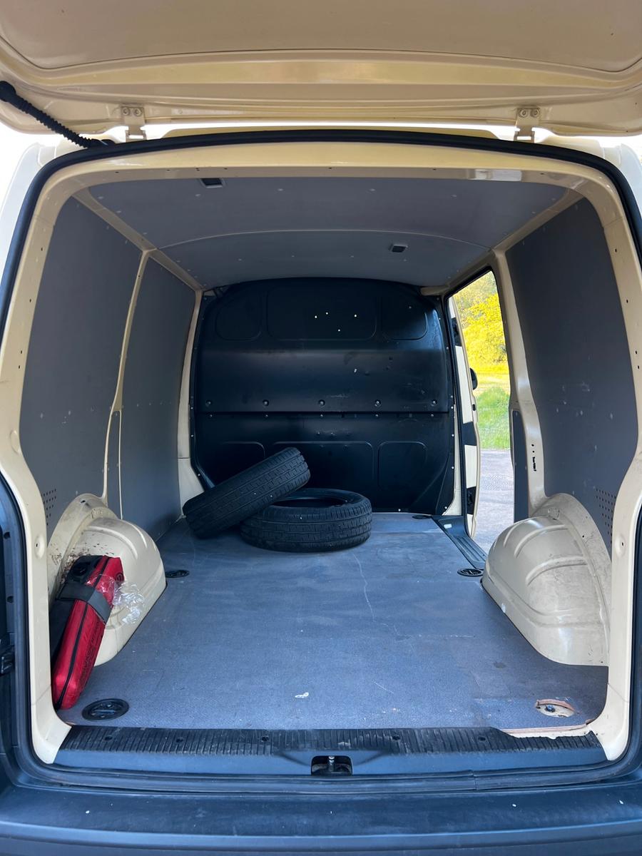 Volkswagen T6 Transporter 2.0TDI 1.HAND TÜV NEU