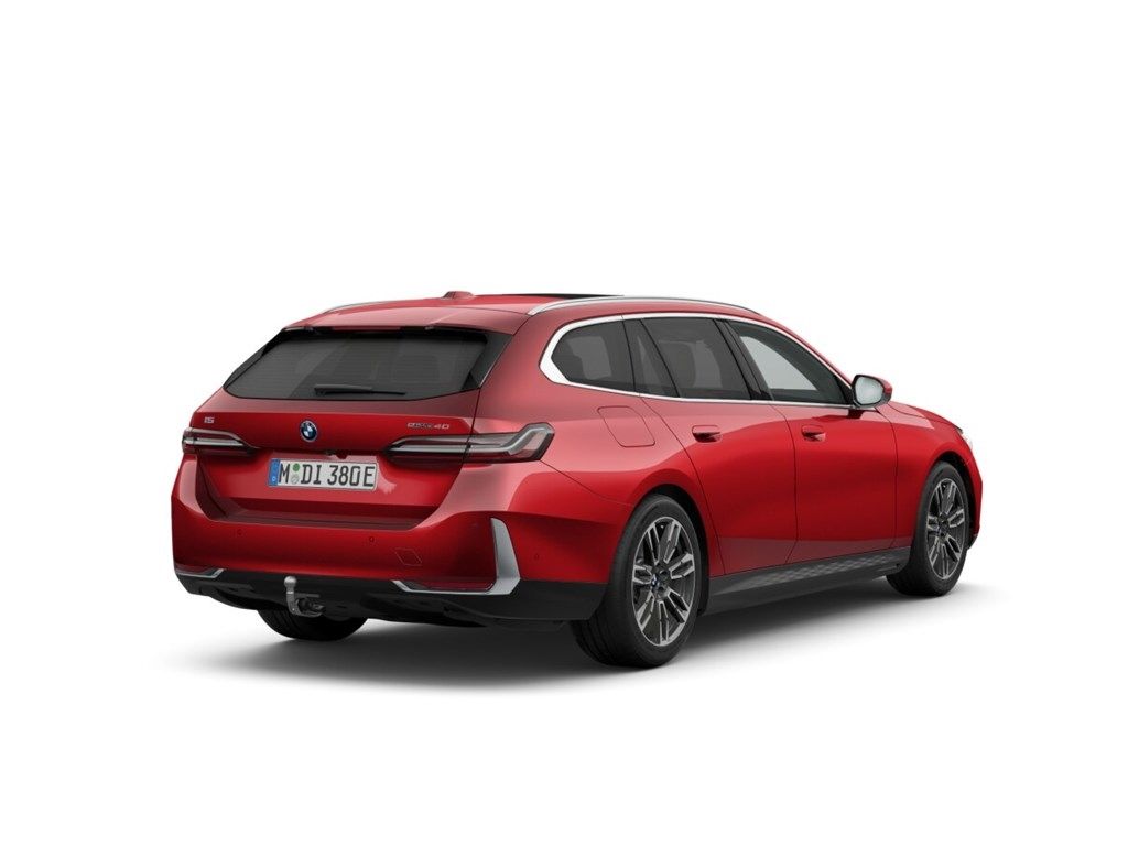 BMW i5 xDrive 40e touring M-Sport B&W Panorama AHK foto 3