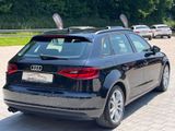 Audi A3 Sportback S-Line PDC*SHZ*NAVI*XENON*AMBIENTE - Audi A3: Sportback Line