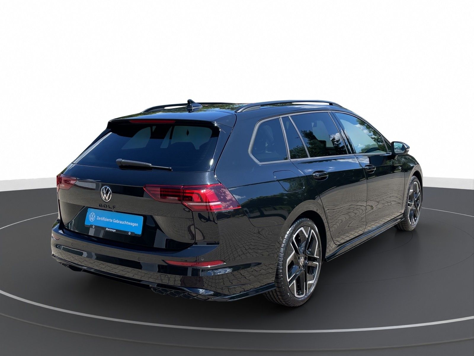 Volkswagen Golf VIII Variant 1.5 eTSI R-Line DSG AHK BLACK foto 4