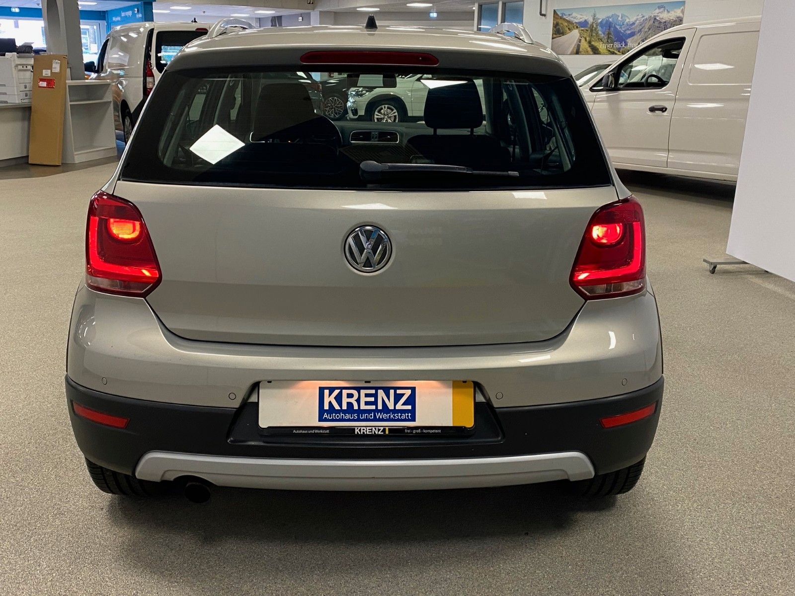 Fahrzeugabbildung Volkswagen Polo 1.2 TSI CrossPolo 1.Hand+17"Alu+CHECKHEFT++