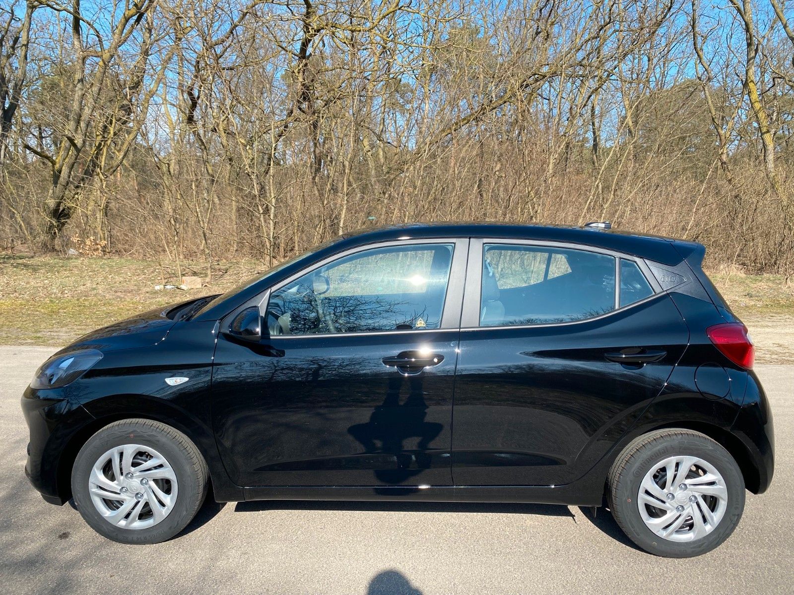 Fahrzeugabbildung Hyundai i10 1.0 Select *Navi*Klima*CarPlay*RFKamera*PDC*