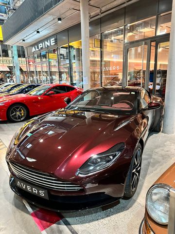 Aston Martin DB11