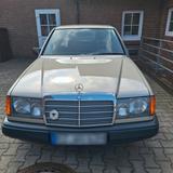 Mercedes-Benz Mercedes W 124 Limousine 230E Bj. 1988 - Mercedes-Benz W124 aus dem Jahr 1988