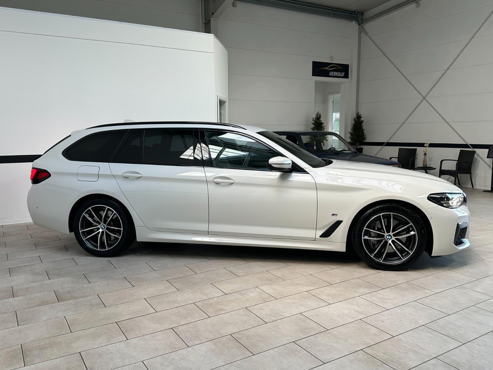 BMW 530d xDrive Touring Aut. M-SPORT LED*Leder*HUD