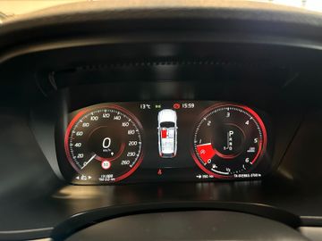 Volvo V90 Kombi Momentum *LED*AndroidAutoAppleCarPlay