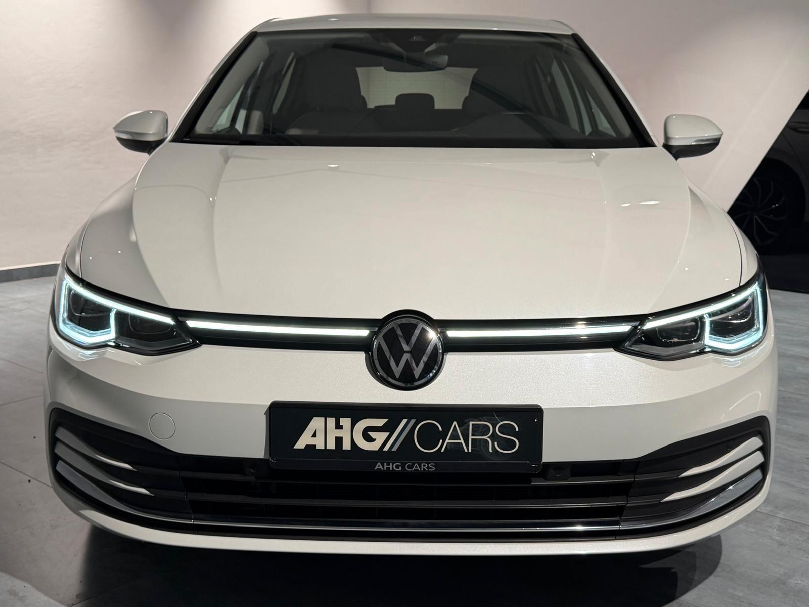 Volkswagen Golf 8 Lim. Style 2,0 TDI DSG*LED*NAVI*SHZ*1HAND