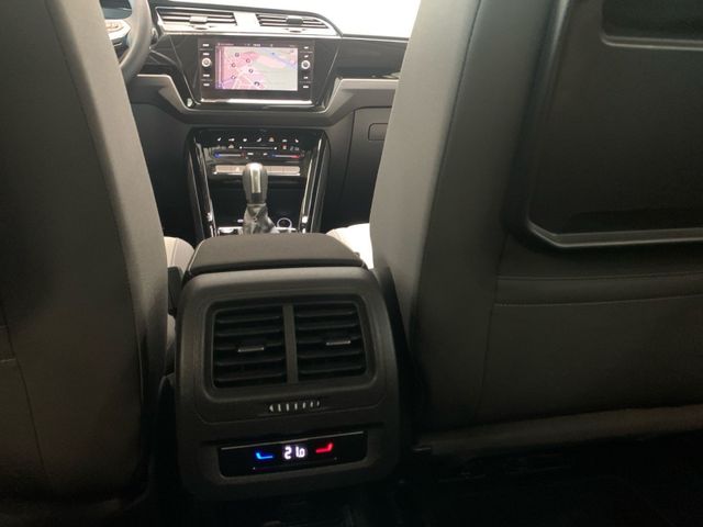 Touran 2.0 TDI HIGHLINE 7-SITZE LED+KAMERA+AHK