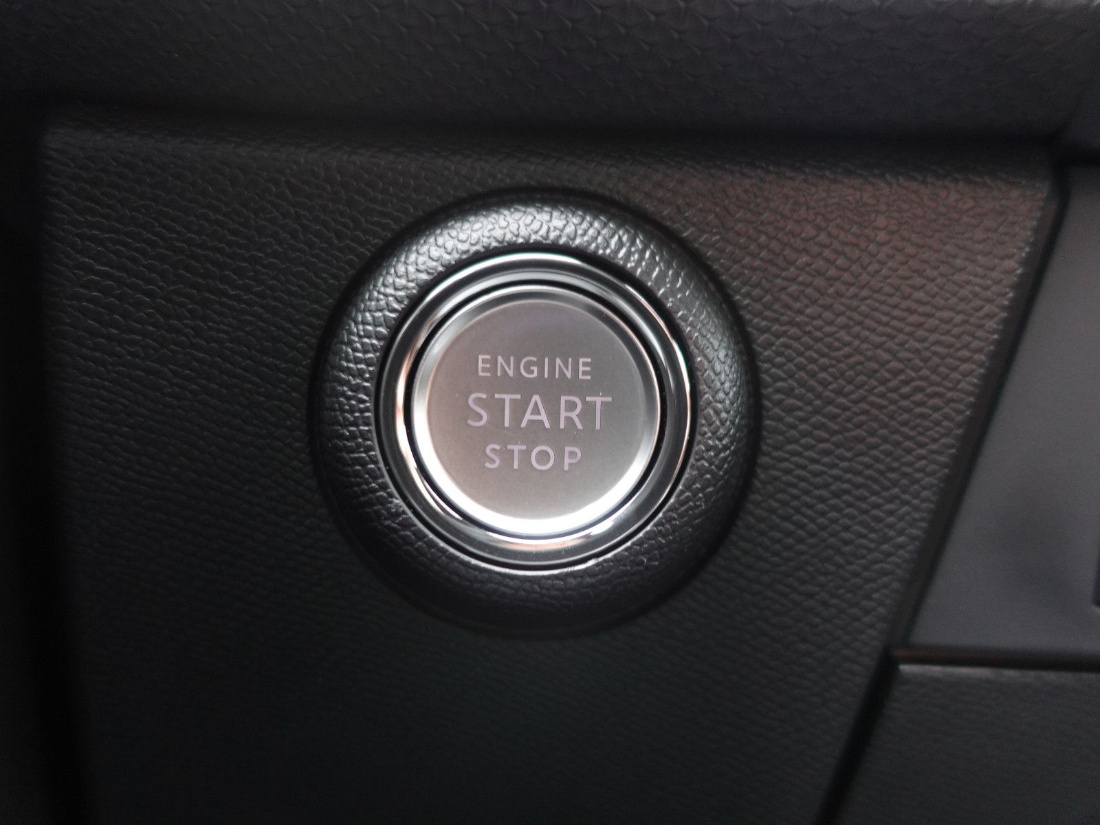 Fahrzeugabbildung Opel Astra Edition 1.2T,Navi,Kamera,Sitzhzg,AGR,LED