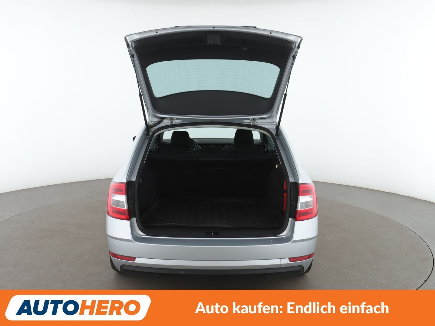 Skoda Octavia 2.0 TSI Style Aut.*NAVI*PDC*TEMPO* foto 17