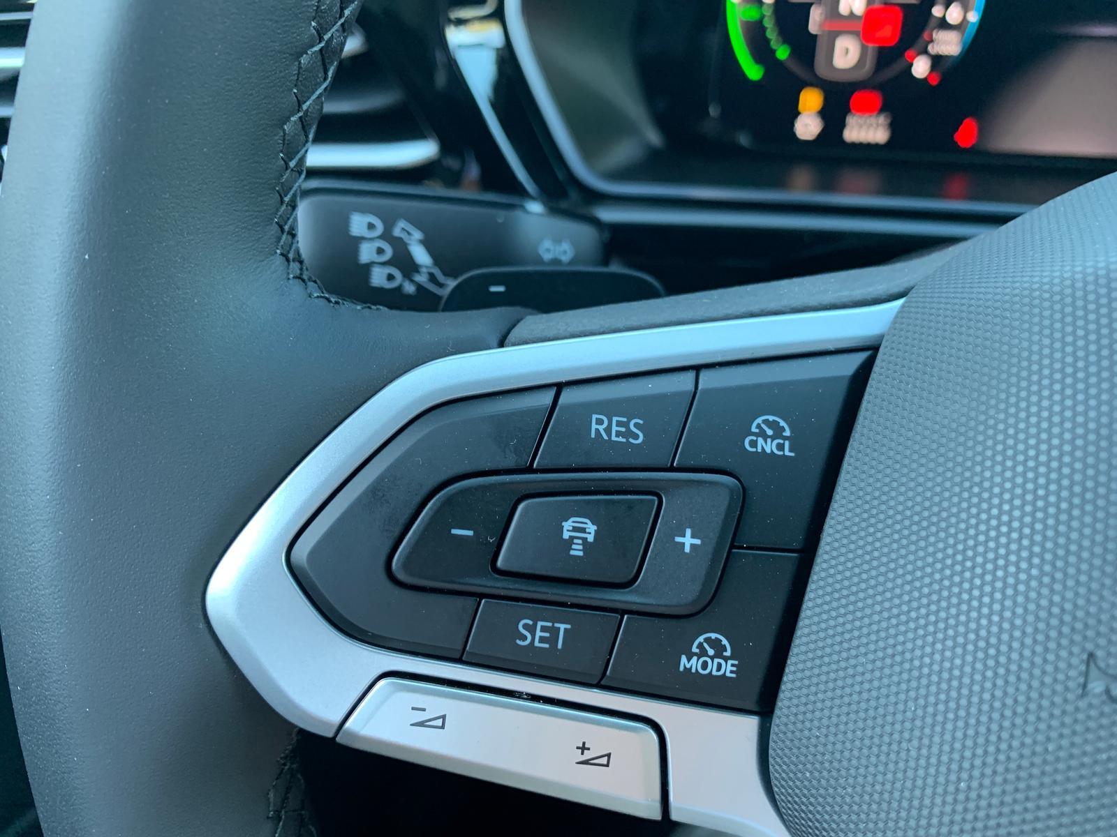 Volkswagen Caddy Maxi Style eHybrid AHK Panorama Kamera App
