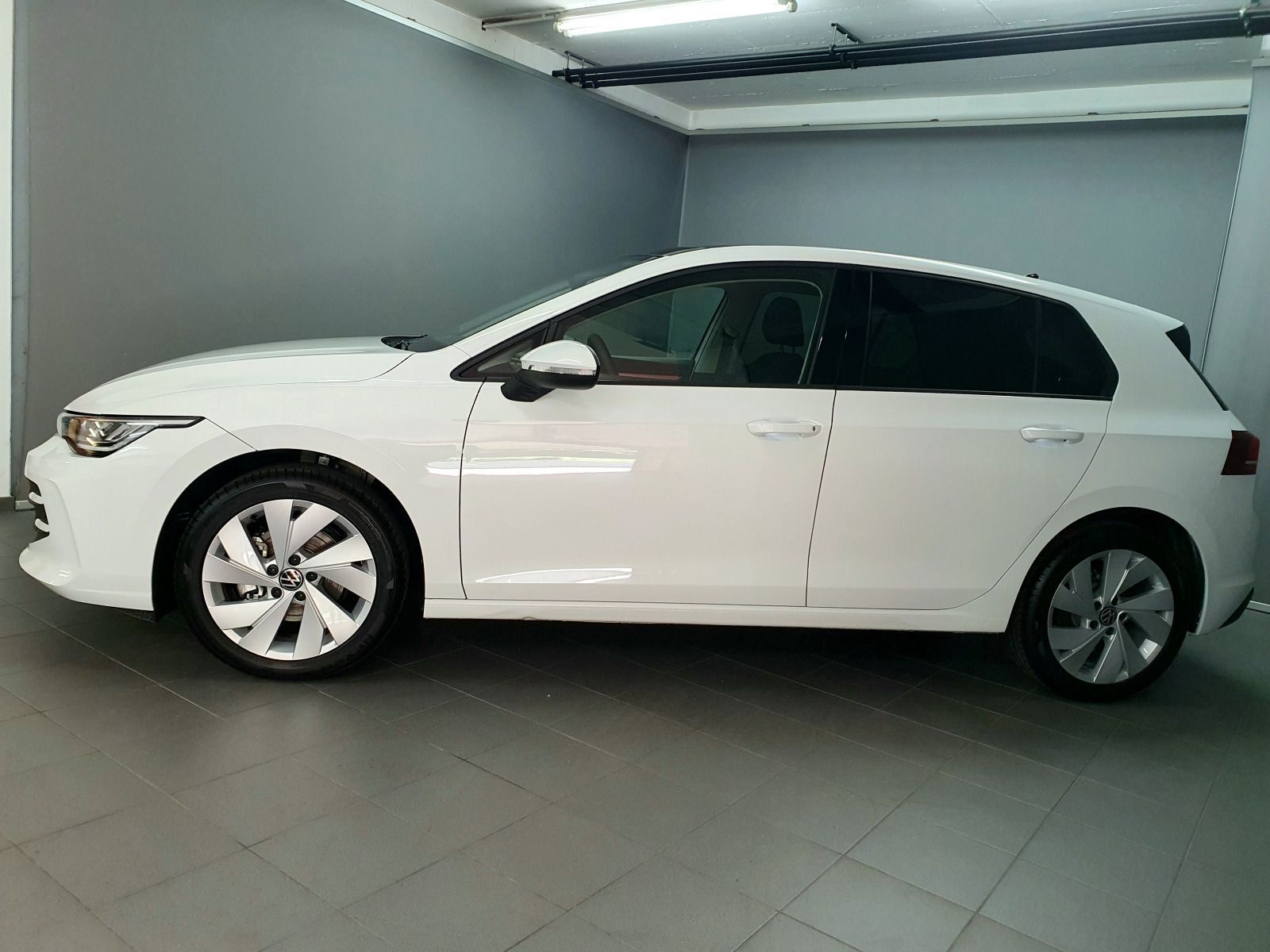Volkswagen Golf VIII Life 1.5TSI Pano ACC LED AppConnect foto 2