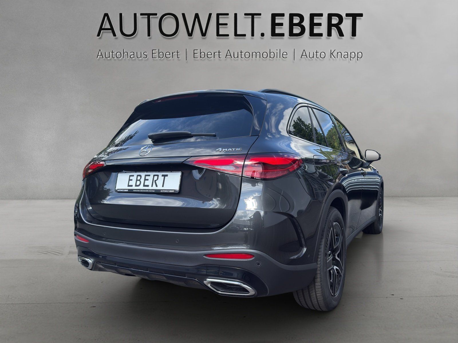 Fahrzeugabbildung Mercedes-Benz GLC450d AMG Prem+ DISTRO Pano AHK Memo HUD KeyGo