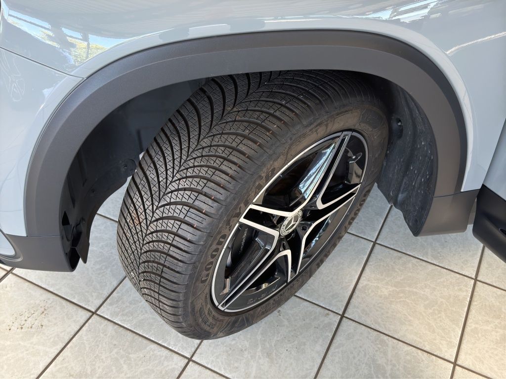 Fahrzeugabbildung Mercedes-Benz GLB 200 AMG*NIGHT*AHZV*TWA*LED*K-GO*DAB*LENKRHZG
