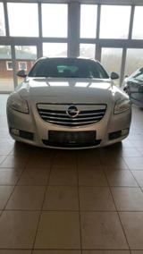 Opel insigna 1.4 turbo km 104600  Neue Ste... - Opel Insignia mit Benzin-Antrieb: Limousine, 1.4