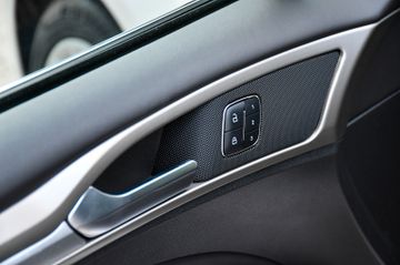 Ford Mondeo - 8
